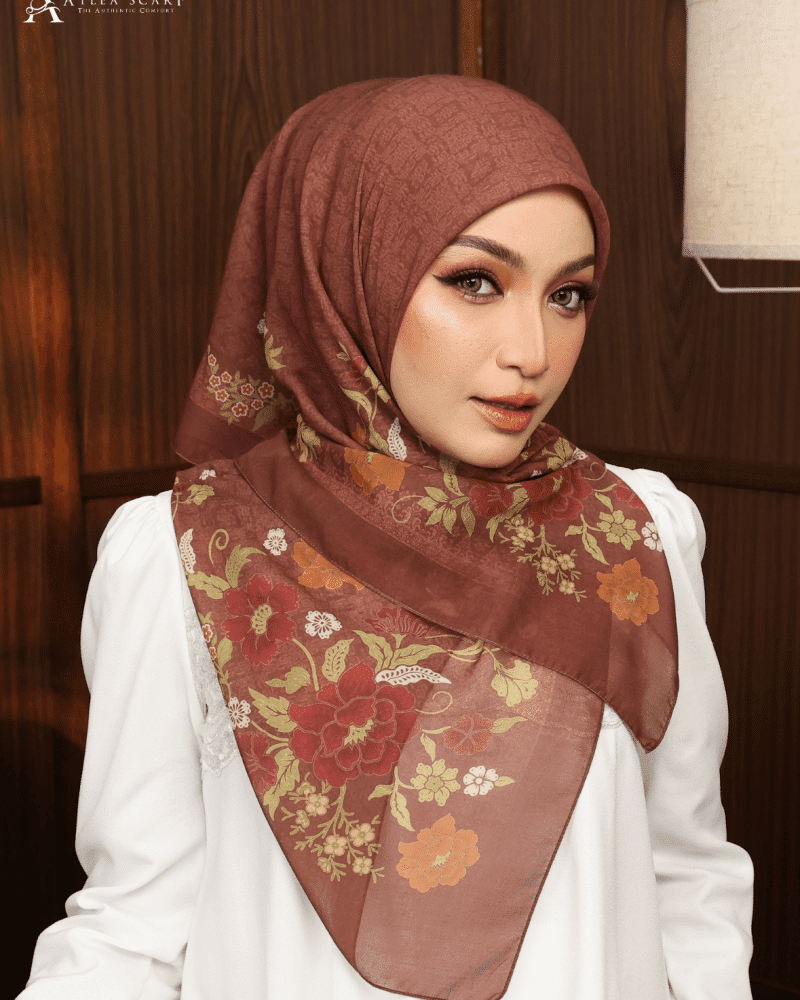 Seraya Edition Cocoa Amber tudung bawal cotton voile premium bidang 45 batik moden brown Atlea